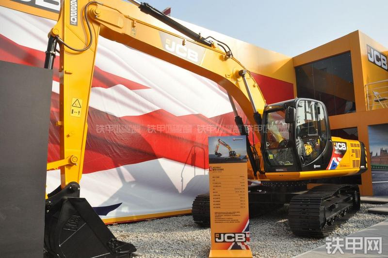 杰西博JS220LC挖掘机整机外观