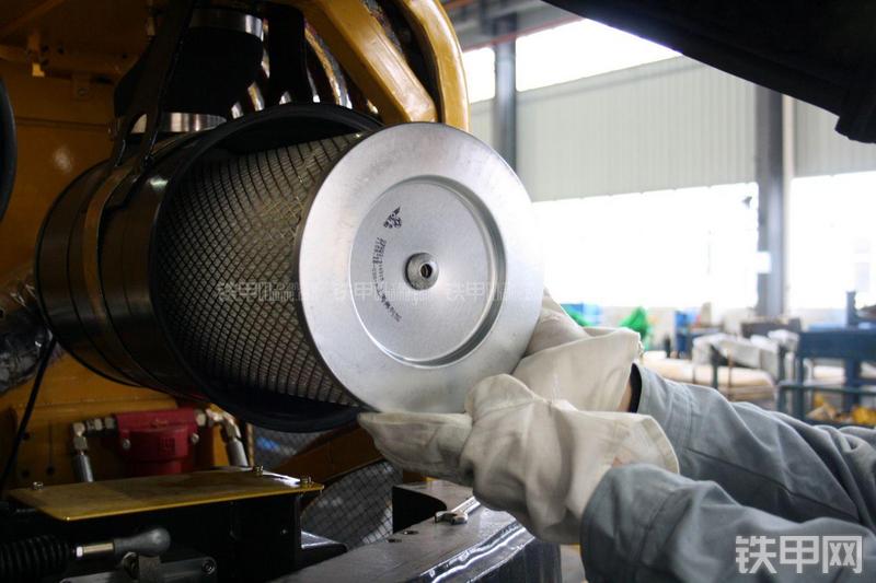 玉柴YC85-8挖掘机局部