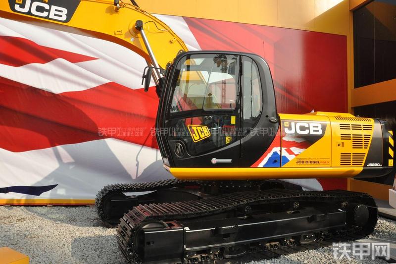 杰西博JS220LC挖掘机整机外观