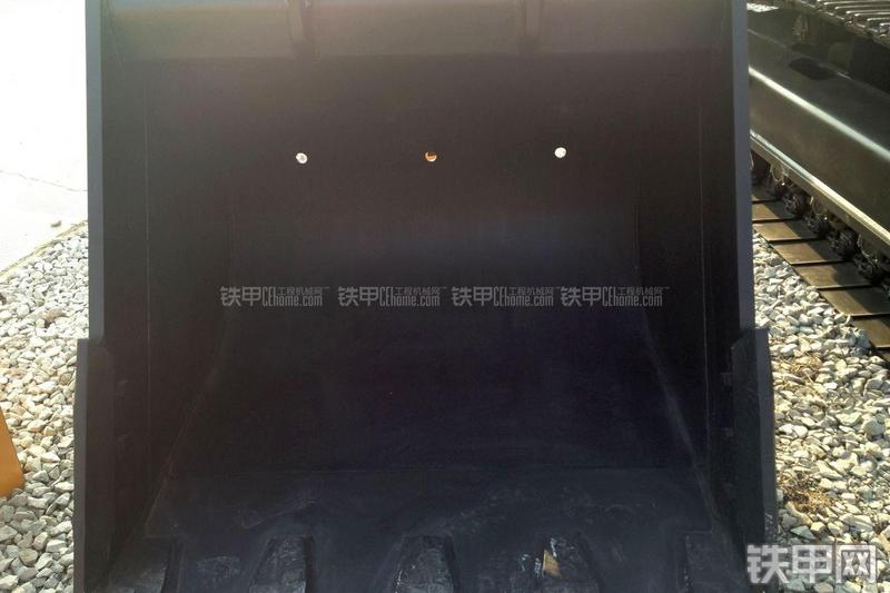 杰西博JS290LC挖掘机局部