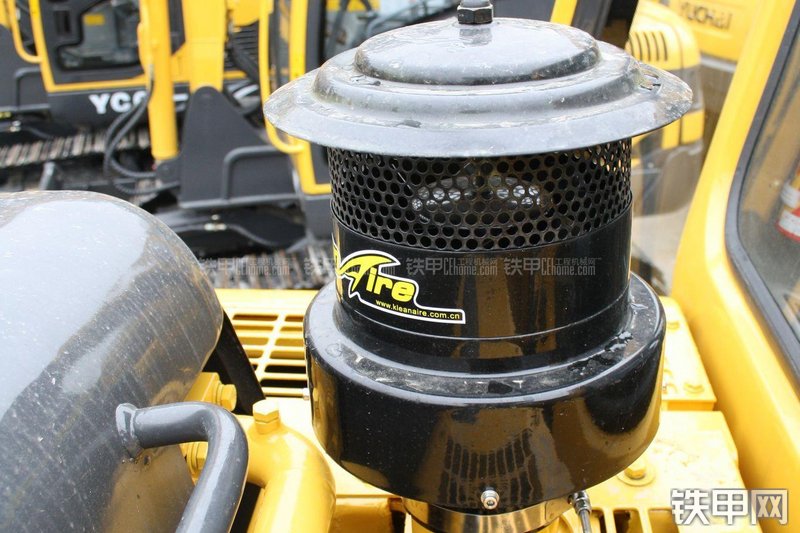 玉柴YC135-8挖掘机局部