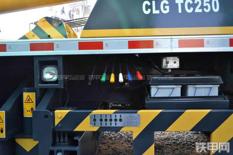 柳工TC250起重机局部