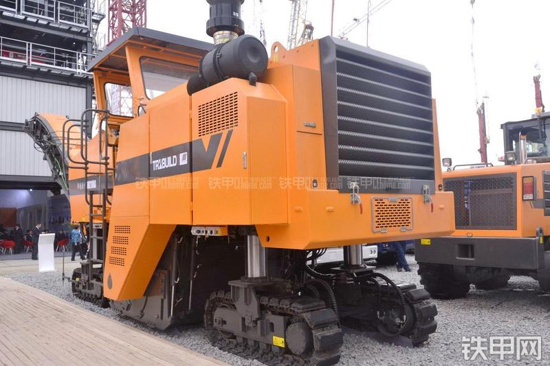 华通动力HM2100A铣刨机整机外观