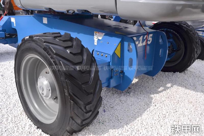 吉尼S-125高空作业机械局部