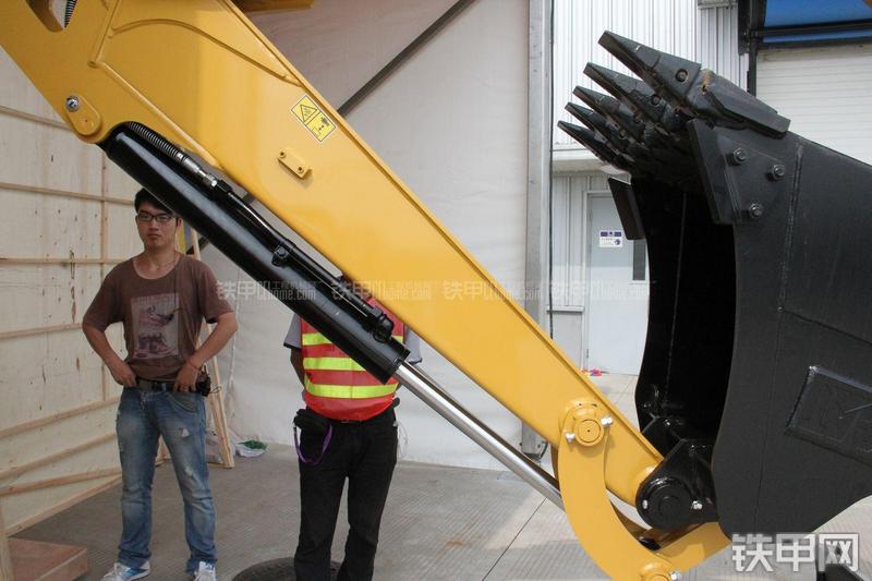 卡特彼勒306E液压挖掘机局部