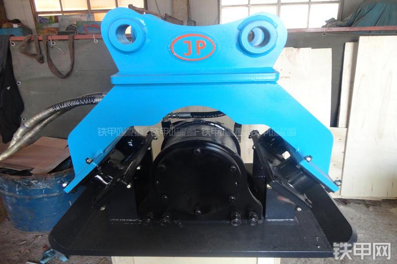 烟台金浦JPH03振动夯整机外观