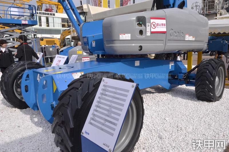 吉尼S-125高空作业机械局部