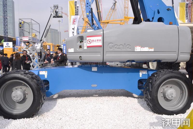 吉尼S-125高空作业机械局部