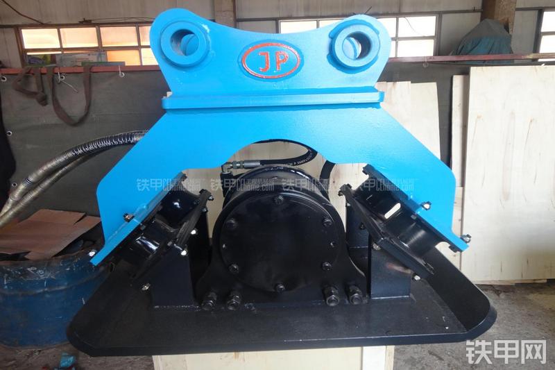 烟台金浦JPH03振动夯整机外观