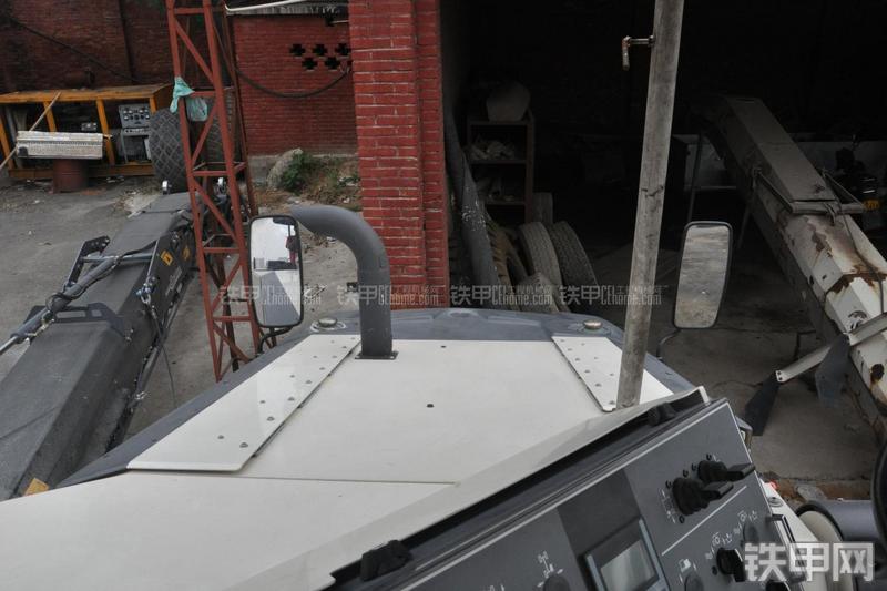 维特根W100铣刨机局部