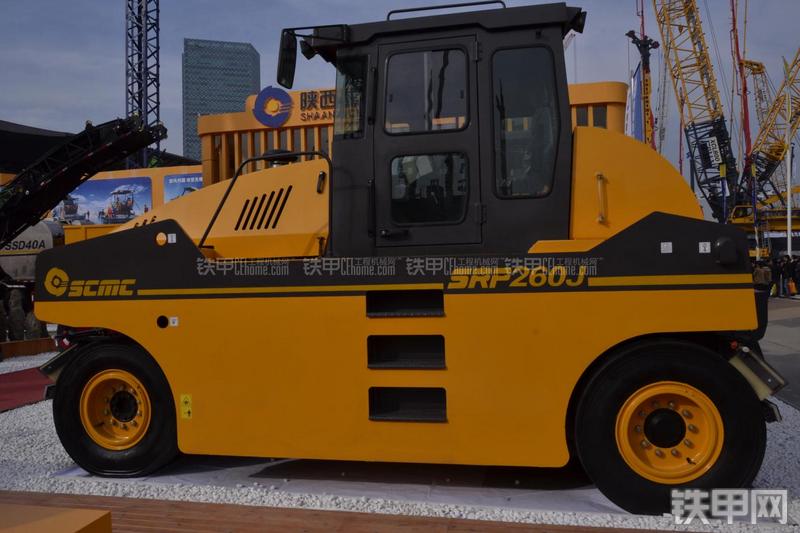 陕建机械SRP260J压路机整机外观