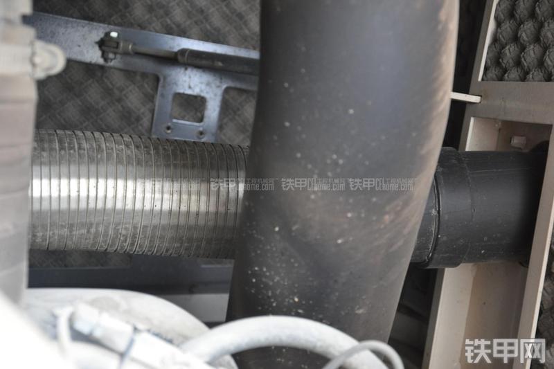 维特根W100铣刨机局部