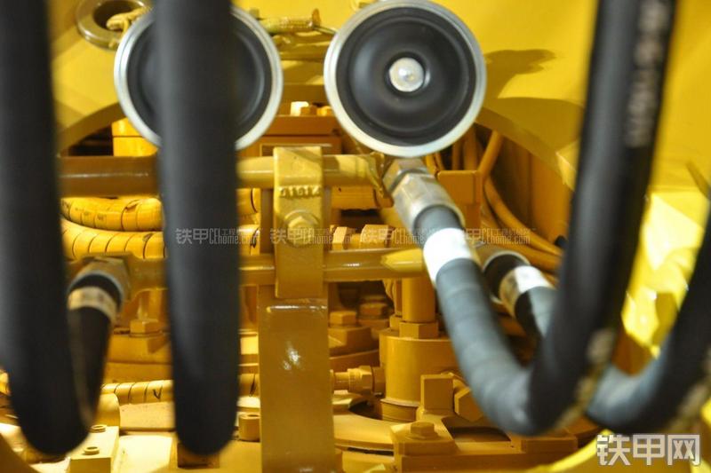 卡特彼勒318DL-2.9米标准斗杆挖掘机局部