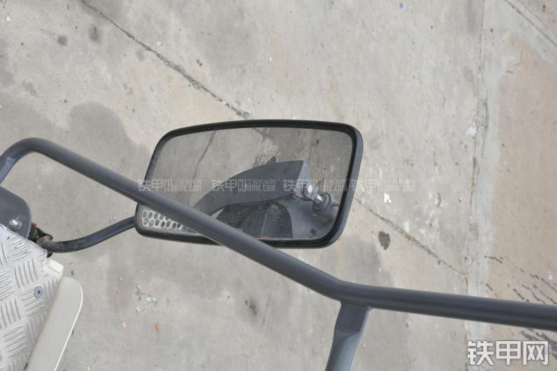 维特根W100铣刨机局部