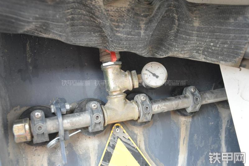 维特根W100铣刨机局部