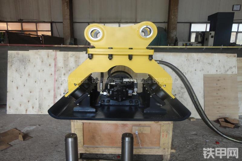 烟台金浦JPH03振动夯整机外观