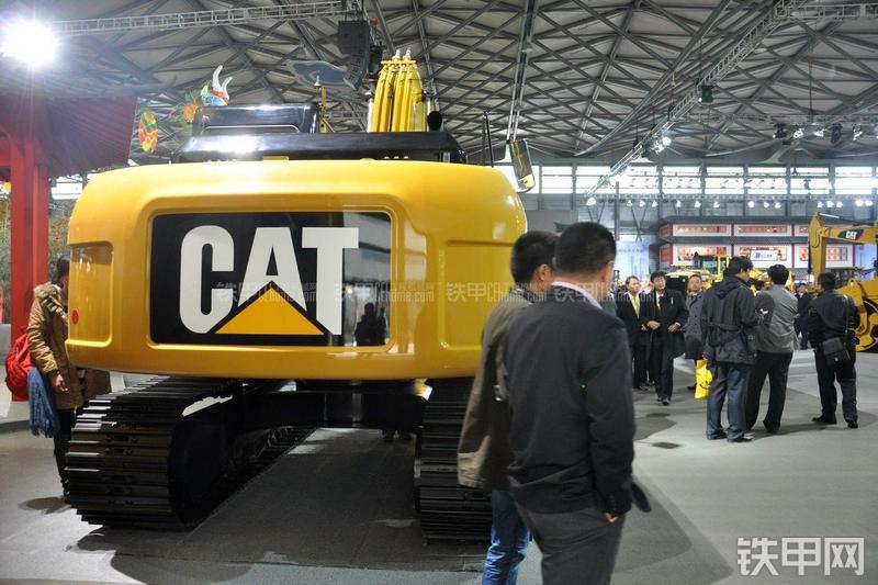 卡特彼勒318DL-2.9米标准斗杆挖掘机整机外观