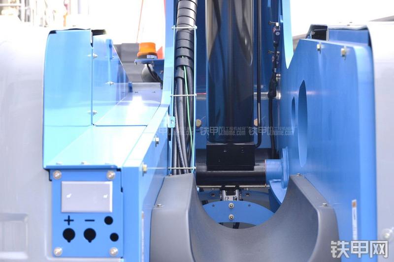 吉尼S-125高空作业机械局部