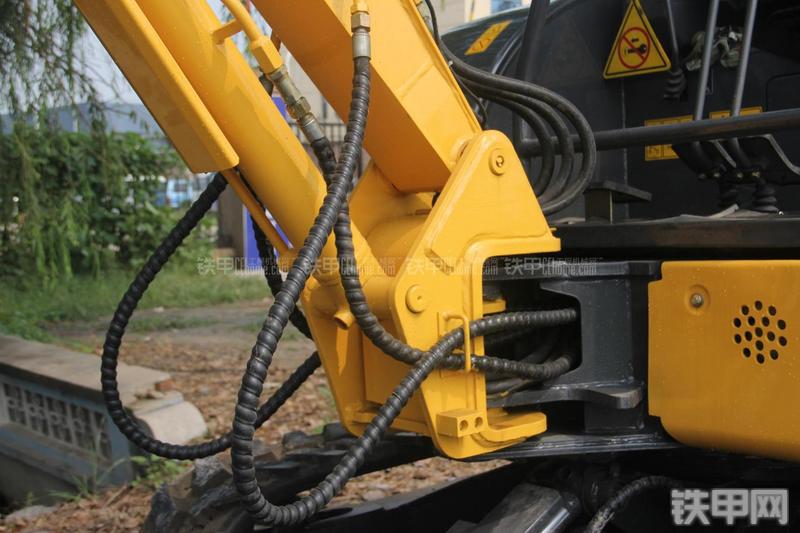 玉柴YC25SR挖掘机局部