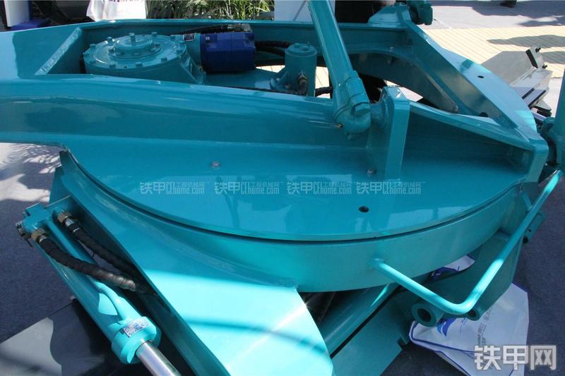 山河智能SWPY180A平地机局部