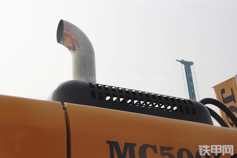 山重建机MC500LC-8挖掘机局部