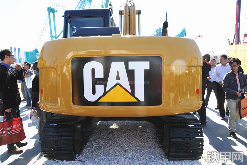 卡特彼勒313D2小型液压挖掘机局部