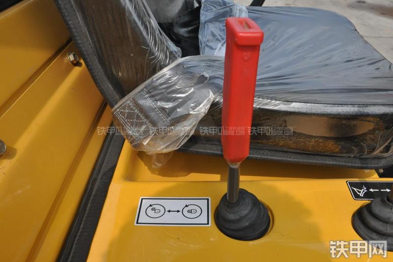 玉柴YC20-8挖掘机局部