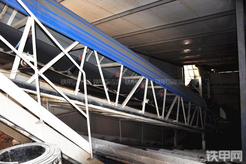 三一重工HZS180混凝土搅拌站局部