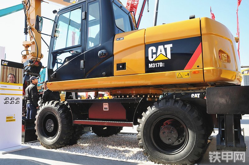 卡特彼勒M317D2挖掘机整机外观