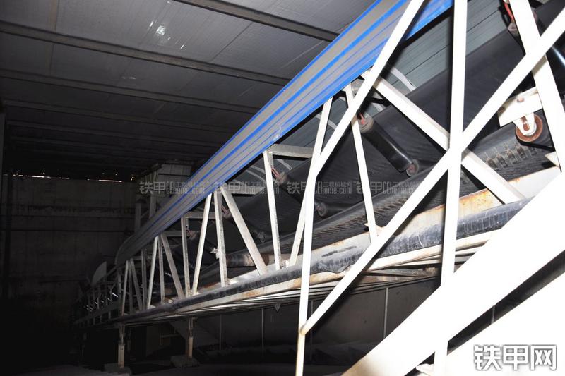 三一重工HZS180混凝土搅拌站局部