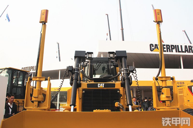 卡特彼勒D6R推土机局部