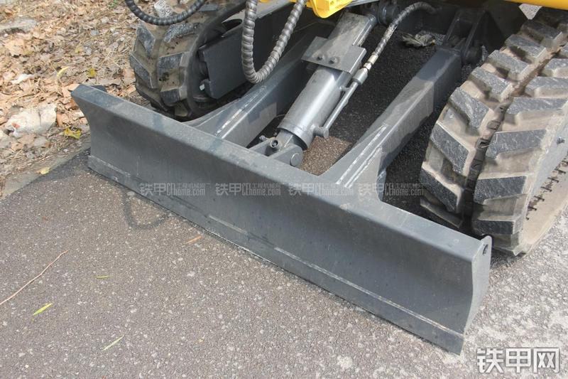 玉柴YC25SR挖掘机局部