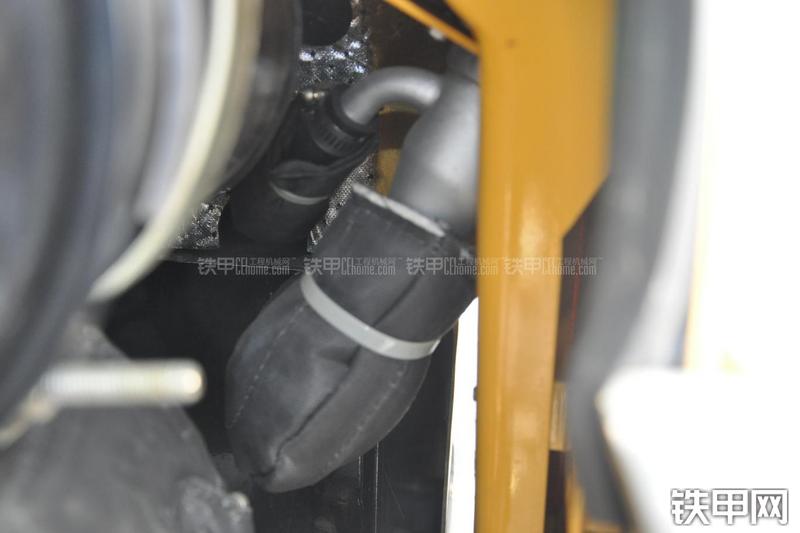 玉柴YC20-8挖掘机局部