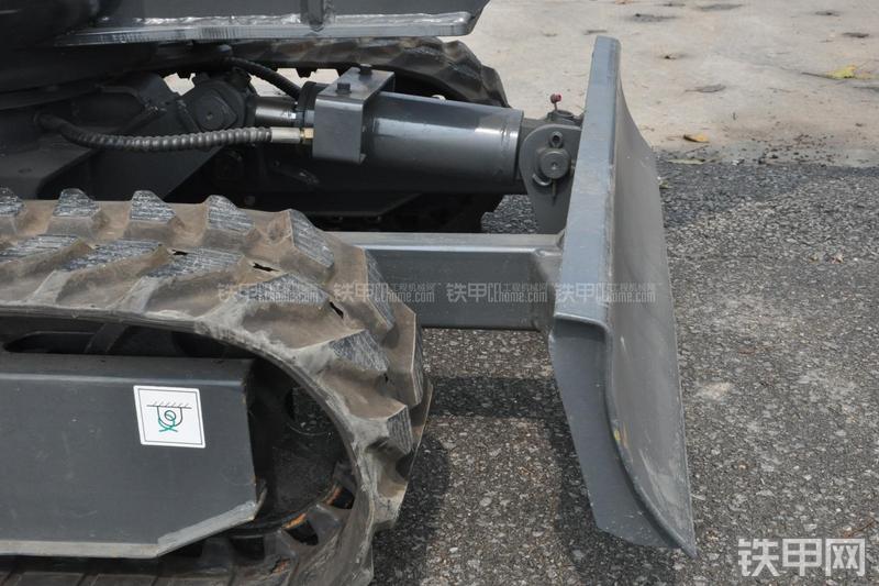 玉柴YC20-8挖掘机局部