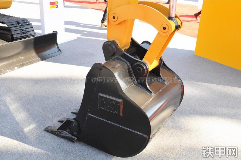 卡特彼勒305.5E液压挖掘机局部