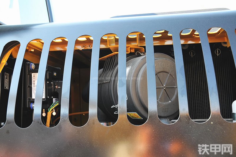 卡特彼勒313D2小型液压挖掘机局部