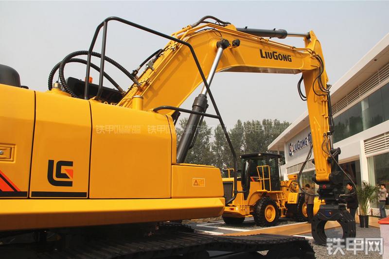 柳工CLG930E挖掘机局部