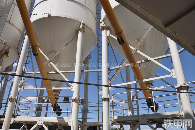 三一重工HZS180混凝土搅拌站局部