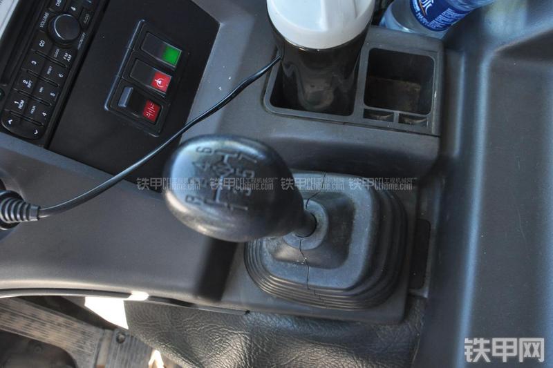 三一重工SY5418THB-56E(6)泵车局部