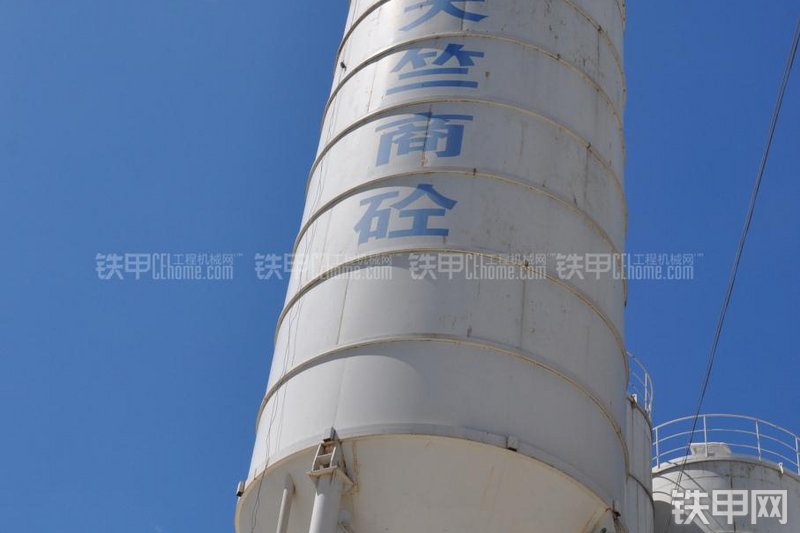 三一重工HZS180混凝土搅拌站局部