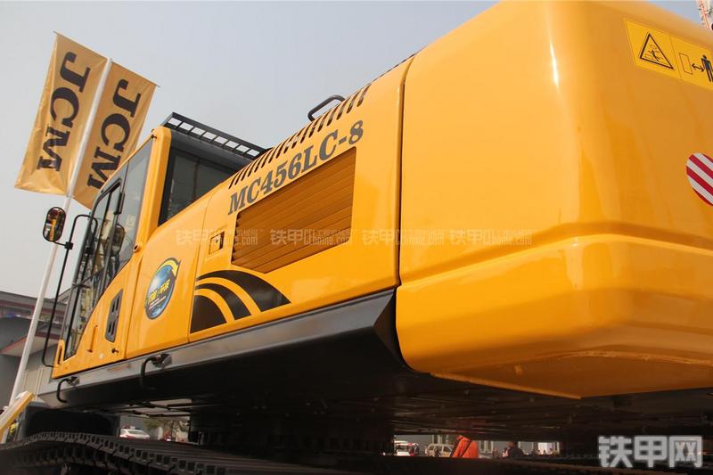 山重建机MC456LC-8挖掘机局部