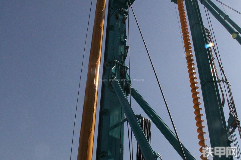 山河智能SWDM42旋挖钻整机外观