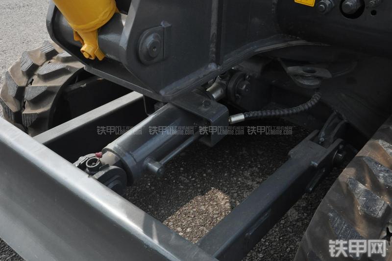 玉柴YC20-8挖掘机局部