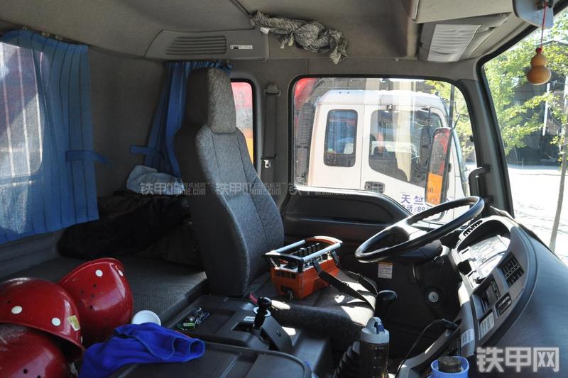 三一重工SY5418THB-56E(6)泵车局部