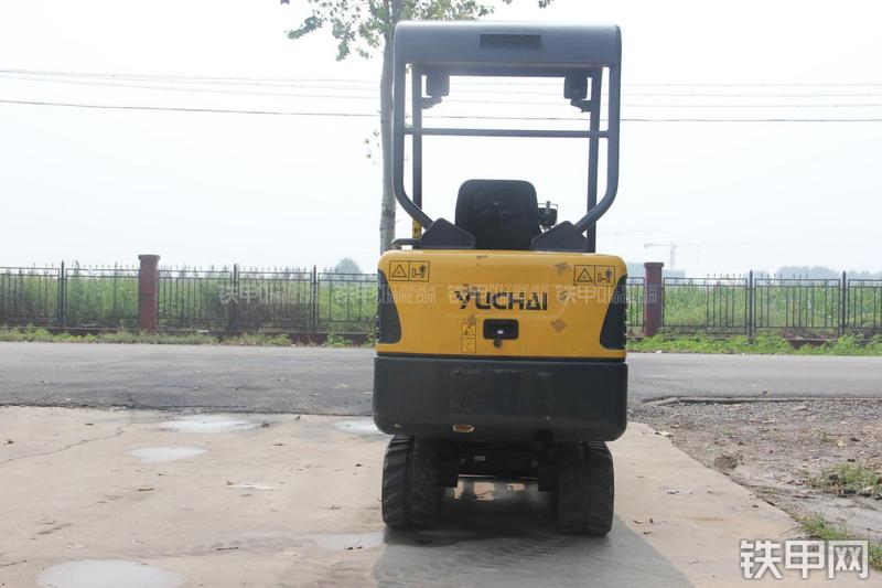 玉柴YC13-8挖掘机整机外观