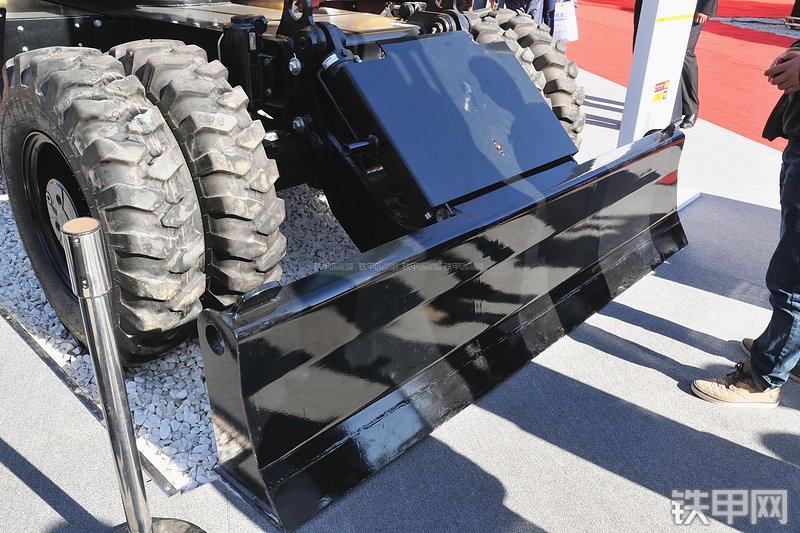 卡特彼勒M317D2挖掘机局部