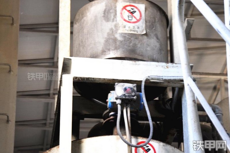 三一重工HZS180混凝土搅拌站局部