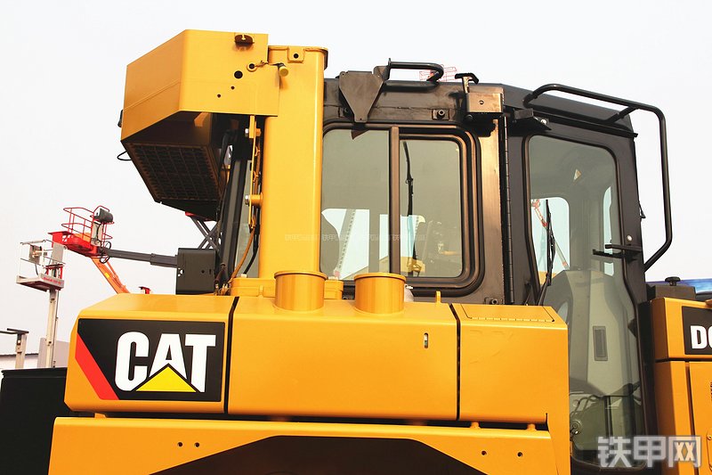 卡特彼勒D6R推土机局部