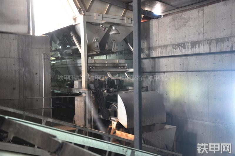 三一重工HZS180混凝土搅拌站局部