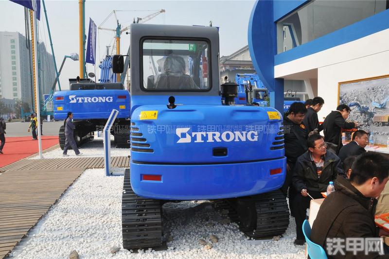 山重建机GC58-8挖掘机整机外观